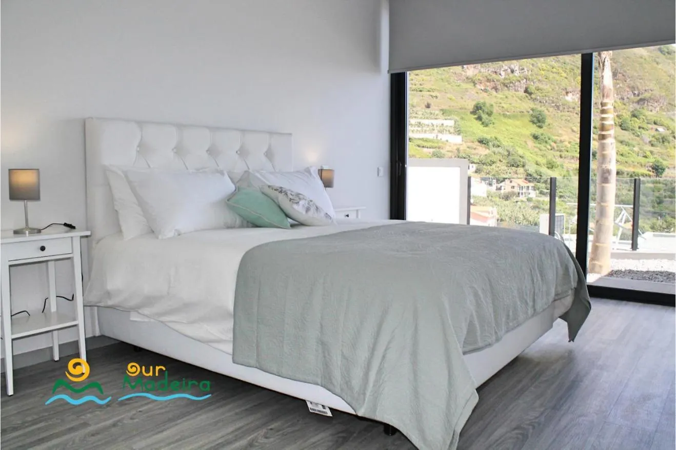 Villa Ourmadeira - Calheta Charm, Modern Vila